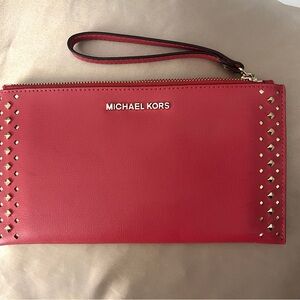 New with tags! Retail $178 lipstick pink wristlet Jetsetter ❤️